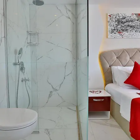 ヴィラ İslamlar 1 Bedroom Secluded With Private Pool Hot Tub