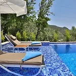 İslamlar 1 Bedroom Secluded With Private Pool Hot Tub Villa *